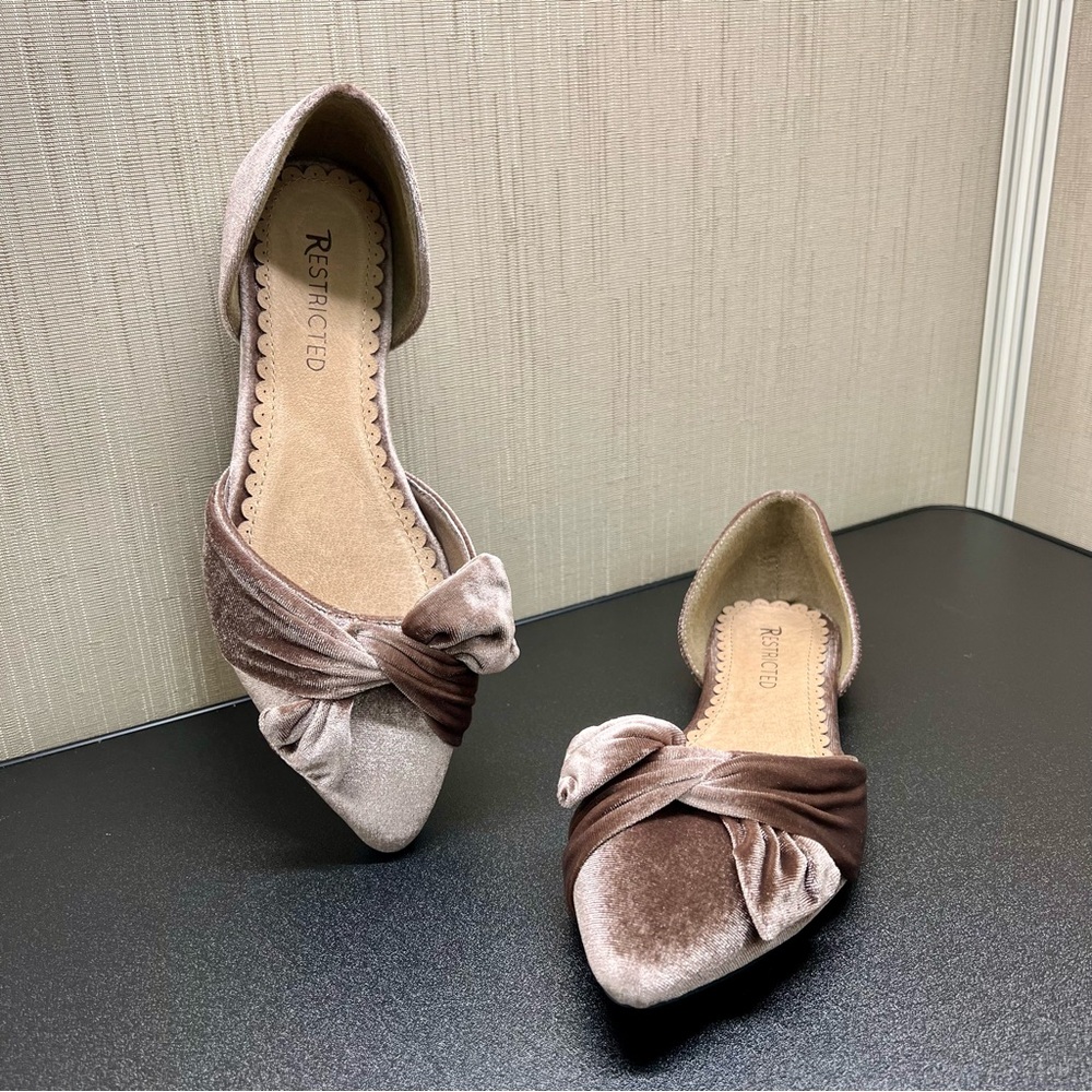 Restricted Velvet Bow Flats with Pointed Toe